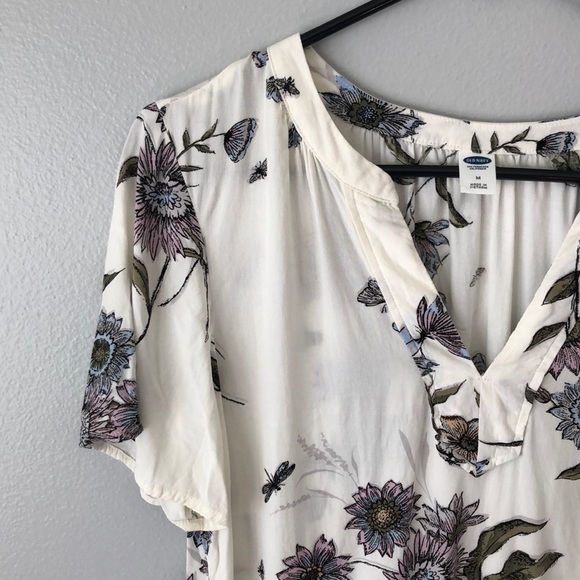 Old Navy Tops - floral top | old navy